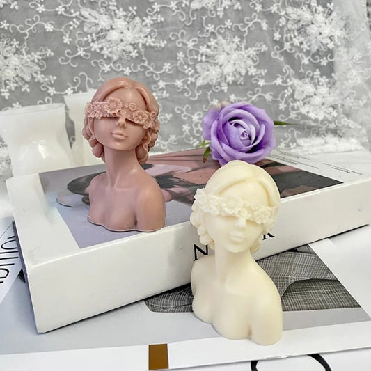 Unique Bazar: Artisanal Rose Wreath Face Candle