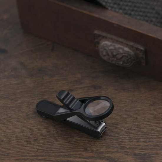 Magnifying Nail Cutter